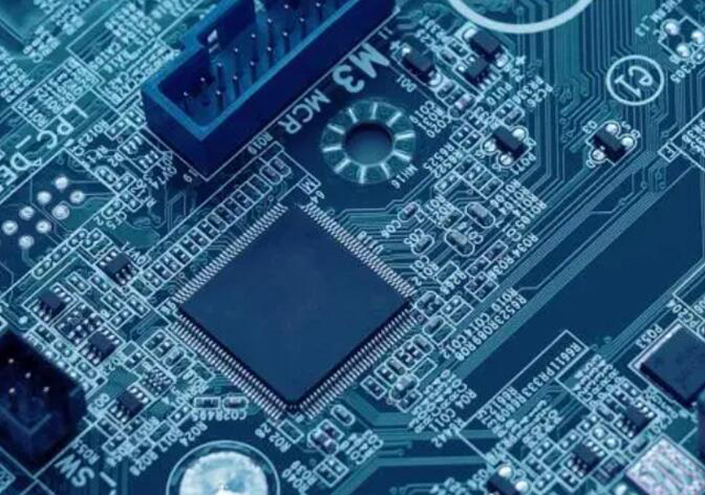 供應(yīng)電源管理-PMIC 芯片：包括電池管理、電壓基準(zhǔn)、LDO 穩(wěn)壓器、開(kāi)關(guān)穩(wěn)壓器