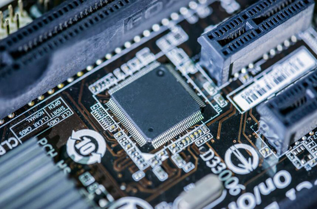 供應【Broadcom】無線器件：供應 GNSS/GPS SoC、FBAR 濾波器、射頻前端模塊、無線局域網(wǎng)/藍牙組合